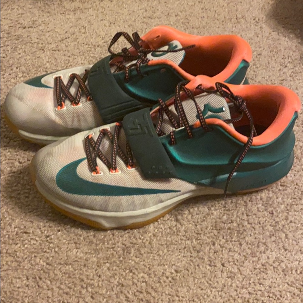 KD 7 Easy Money 7/10 condition